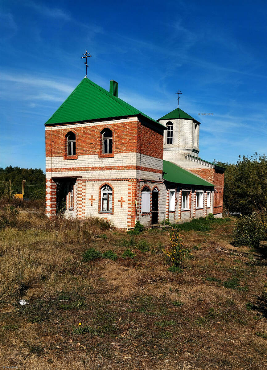 Церковь Димитрия Солунского (новая), Урицкое (Тербунский район, Липецкая область). фасады