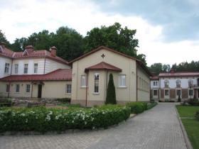 Красный. Часовня Преображения Господня при центре 