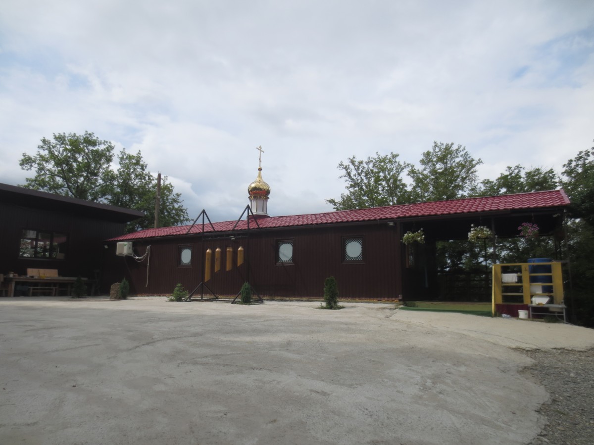 Церковь Феодора Тирона, Красная Воля (Сочи, город, Краснодарский край). фасады