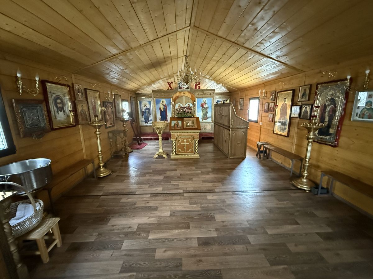 Церковь Феодора Тирона, Красная Воля (Сочи, город, Краснодарский край). интерьер и убранство