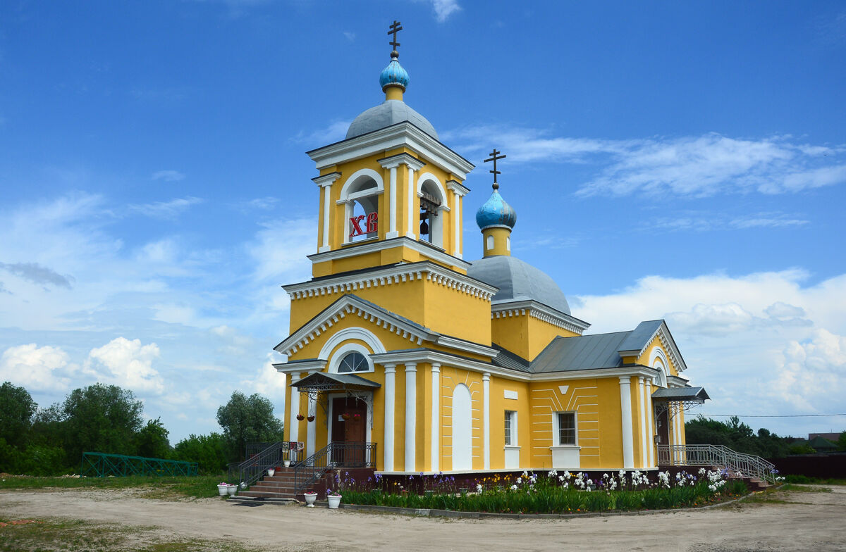Церковь Троицы Живоначальной (новая), Пирочи (Коломенский городской округ, Московская область). фасады