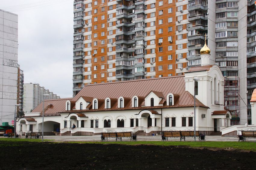 Церковь Покрова Пресвятой Богородицы, Митино (Северо-Западный административный округ (СЗАО), г. Москва). дополнительная информация, Приходской дом