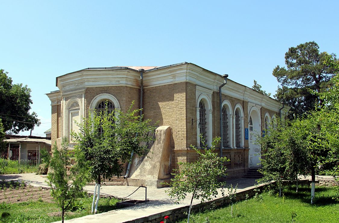 Церковь Николая Чудотворца (новая), Истаравшан (Ура-Тюбе) (Таджикистан, Прочие страны). фасады