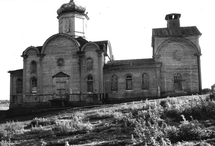 Церковь Тихвинской иконы Божией Матери, Малый Кувай (Сурский район, Ульяновская область). архивная фотография, Северный фасад. Фотограф В.В. Перфильев. Паспорт ОКН
