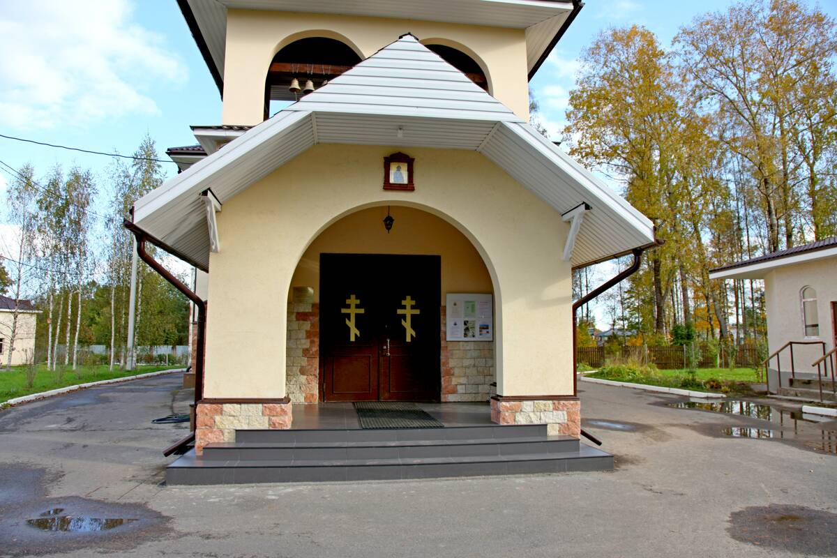 Церковь Спиридона Тримифунтского, Борисова Грива (Всеволожский район, Ленинградская область). архитектурные детали