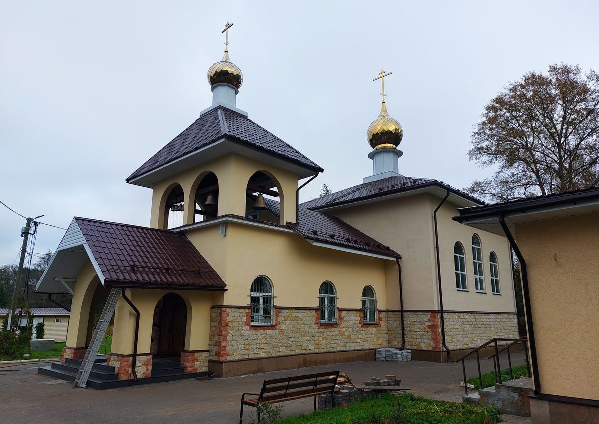 Церковь Спиридона Тримифунтского, Борисова Грива (Всеволожский район, Ленинградская область). фасады