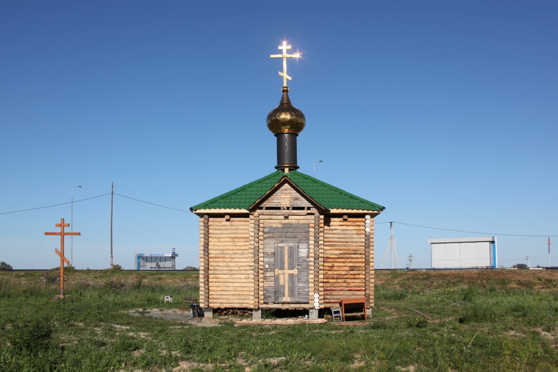 Большое Чаусово. Часовня Царственных страстотерпцев. фасады, Западный фасад