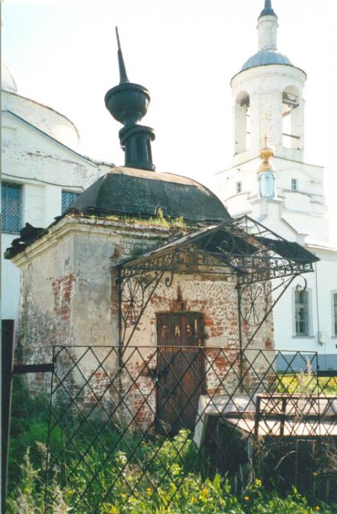 Часовня Иоанна Богослова, Богослово (Суздальский район, Владимирская область). дополнительная информация, часовня до реставрации. северо-восточный фасад