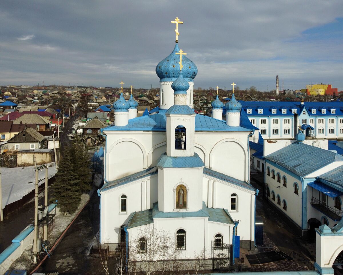 Серафимо-Покровский женский монастырь. Церковь Покрова Пресвятой Богородицы, Ленинск-Кузнецкий (Ленинск-Кузнецкий район и г. Ленинск-Кузнецкий, Кемеровская область). фасады, Вид с запада