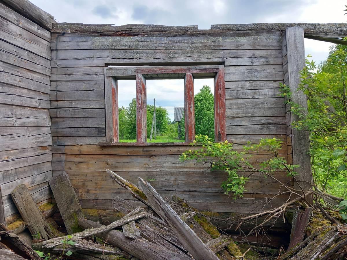 Неизвестная часовня, Карповская (Вожегодский район, Вологодская область). интерьер и убранство, Внутри