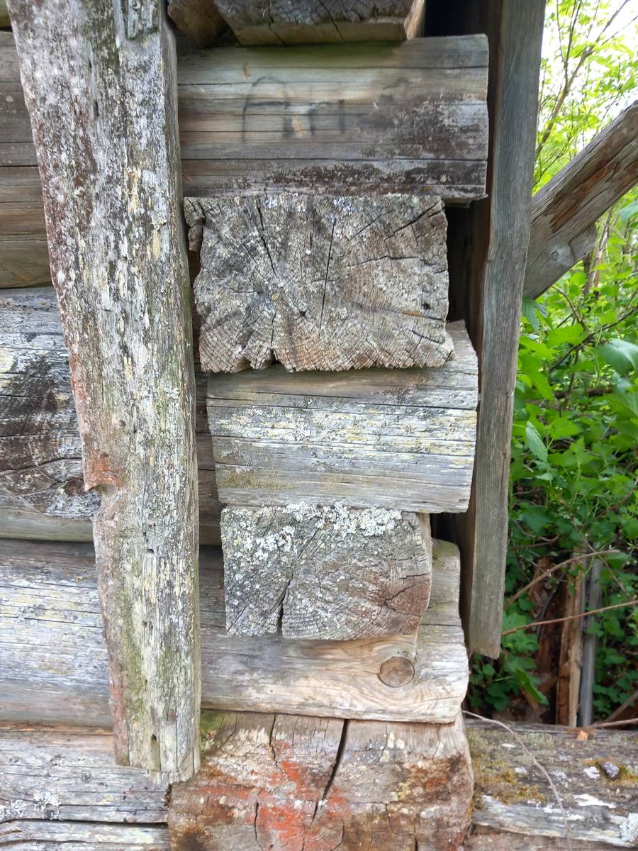 Неизвестная часовня, Карповская (Вожегодский район, Вологодская область). документальные фотографии, Угол