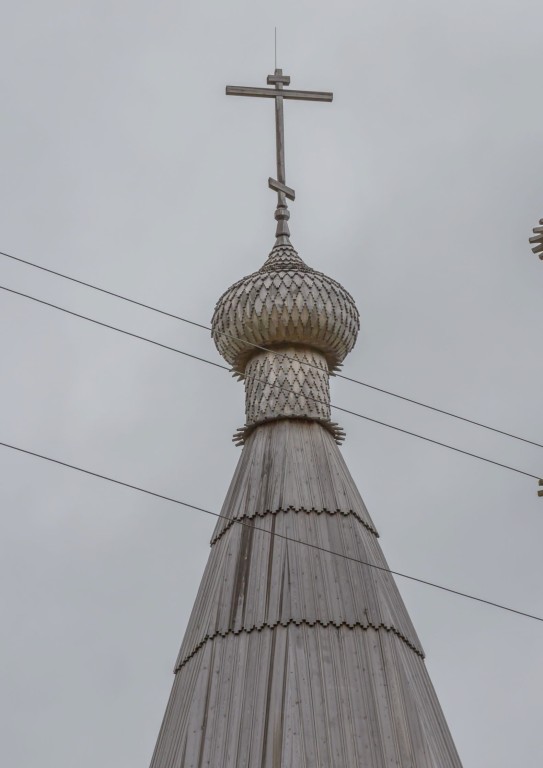 Церковь Варвары великомученицы, Типиницы (Медвежьегорский район, Республика Карелия). архитектурные детали, Шатер основного объема