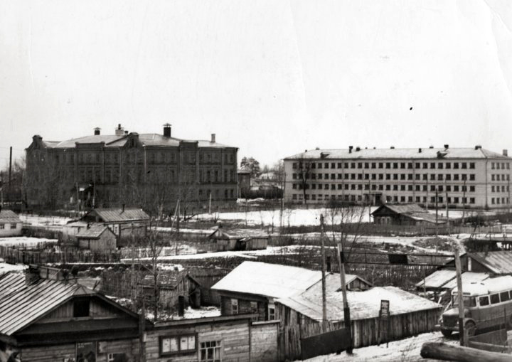 Церковь Алексия, Человека Божия при Духовном училище, Починки (Починковский район, Нижегородская область). архивная фотография, Фото 1966 г. из фондов Починковского краеведческого музея