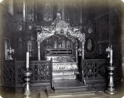 Михайловский Златоверхий монастырь. Собор Михаила Архангела (старый), Интерьер. Рака с мощами великомученицы Варвары в Златоверхом монастыре. Автор Д.Г. Биркин. Фото 1872 г.<br>, Старый Киев, Шевченковский район, Украина, г. Киев