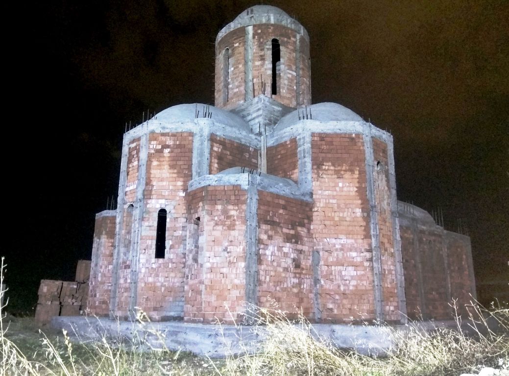 Тбилиси. Неизвестная церковь на горе Махата. дополнительная информация