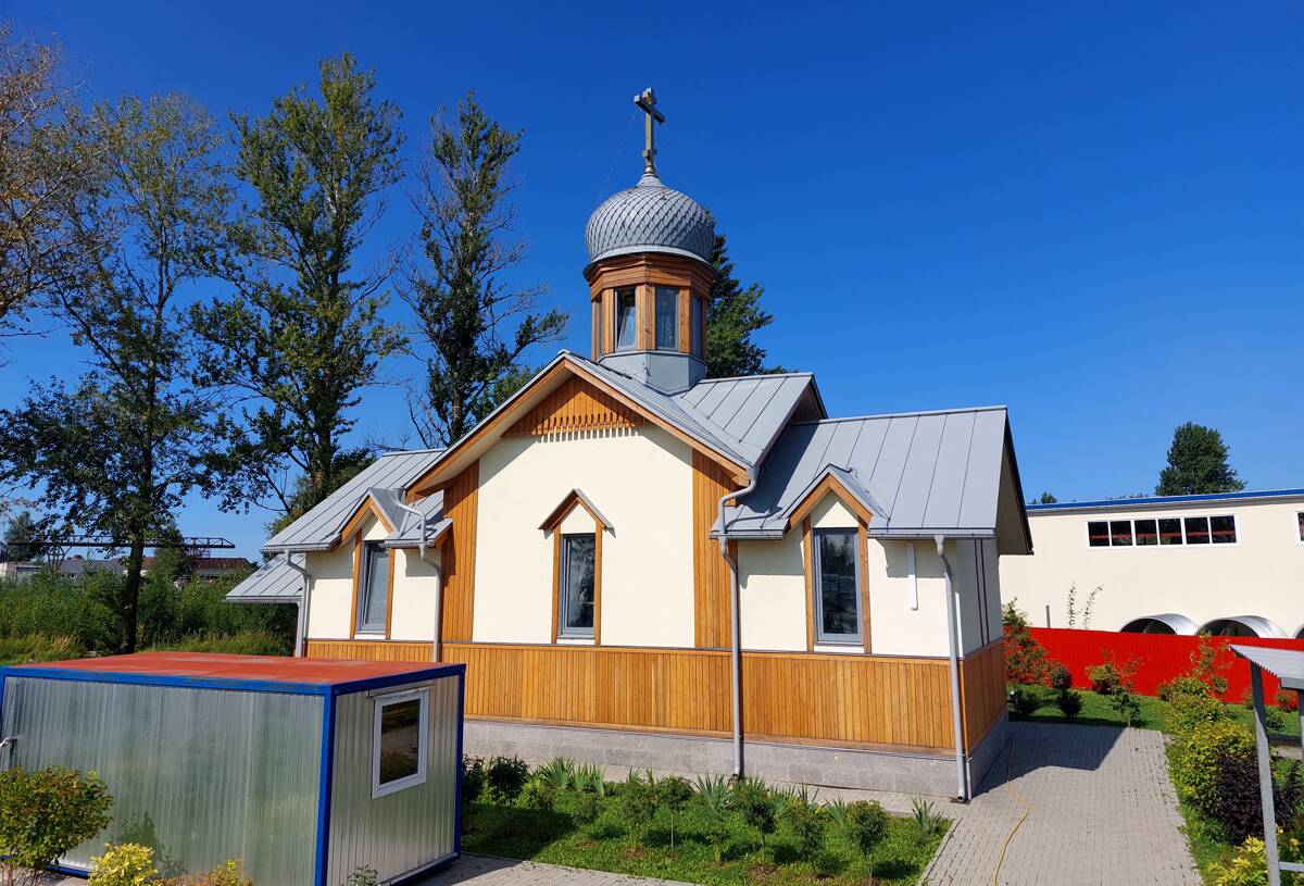 Церковь Чуда Михаила Архангела в Хонех, Красносельский район (Санкт-Петербург, г. Санкт-Петербург). общий вид в ландшафте