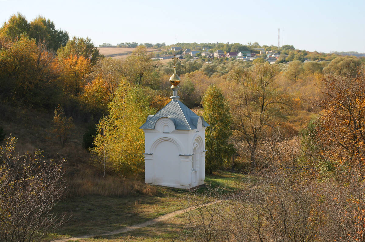 Часовня Авраама праотца у Авраамовского источника, Лиски, село (Лискинский район, Воронежская область). общий вид в ландшафте