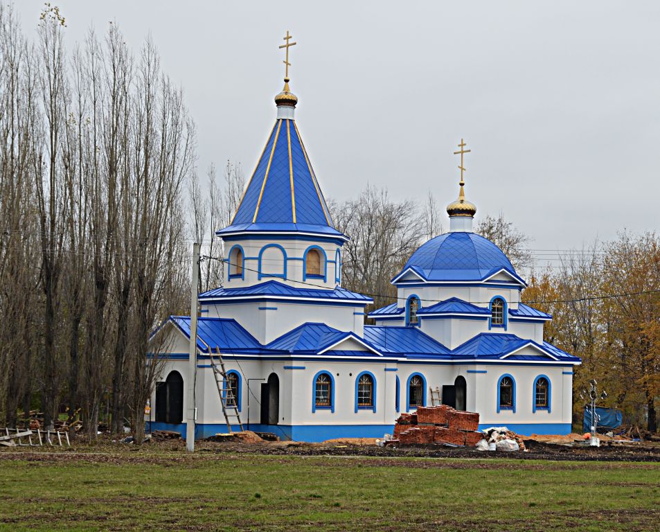 Церковь Покрова Пресвятой Богородицы (строящаяся), Истобное (Репьёвский район, Воронежская область). документальные фотографии, Строящийся храм на месте разрушенного