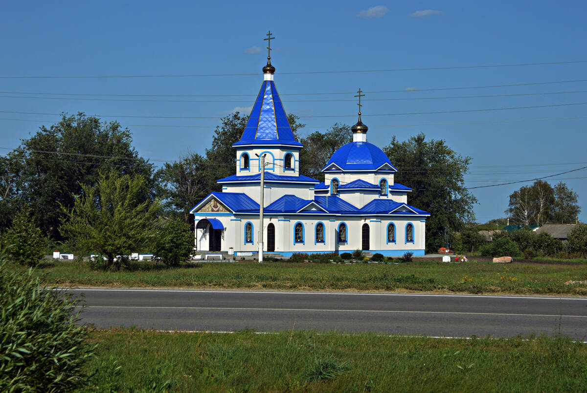 Церковь Покрова Пресвятой Богородицы, Истобное (Репьёвский район, Воронежская область). фасады