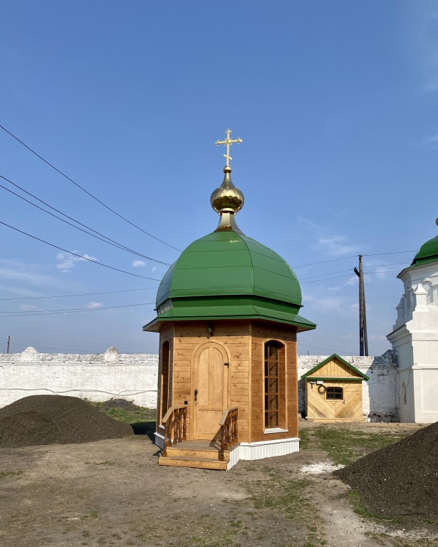 Троицкое. Троицкий Селенгинский мужской монастырь. Часовня Иннокентия, епископа Иркутского. фасады, Вид с ЮЗ