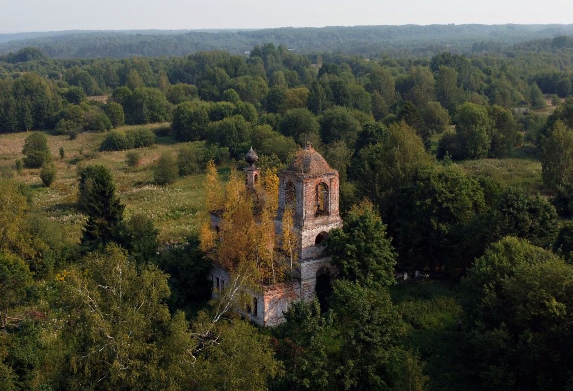 Церковь Рождества Христова, Исаево (Сусанинский район, Костромская область). общий вид в ландшафте