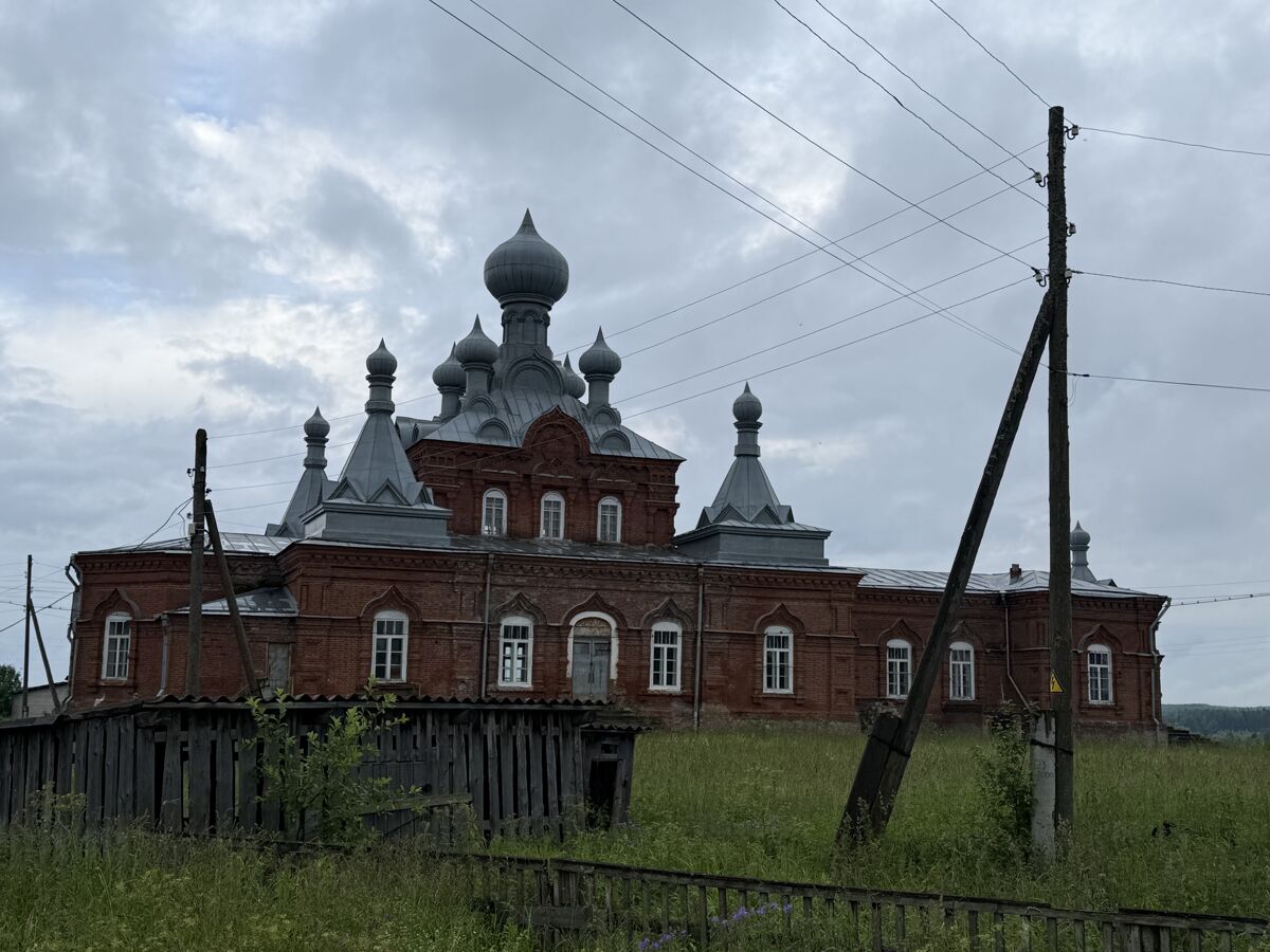 Церковь Николая Чудотворца, Кизьва (Сивинский район, Пермский край). общий вид в ландшафте, Вид с севера