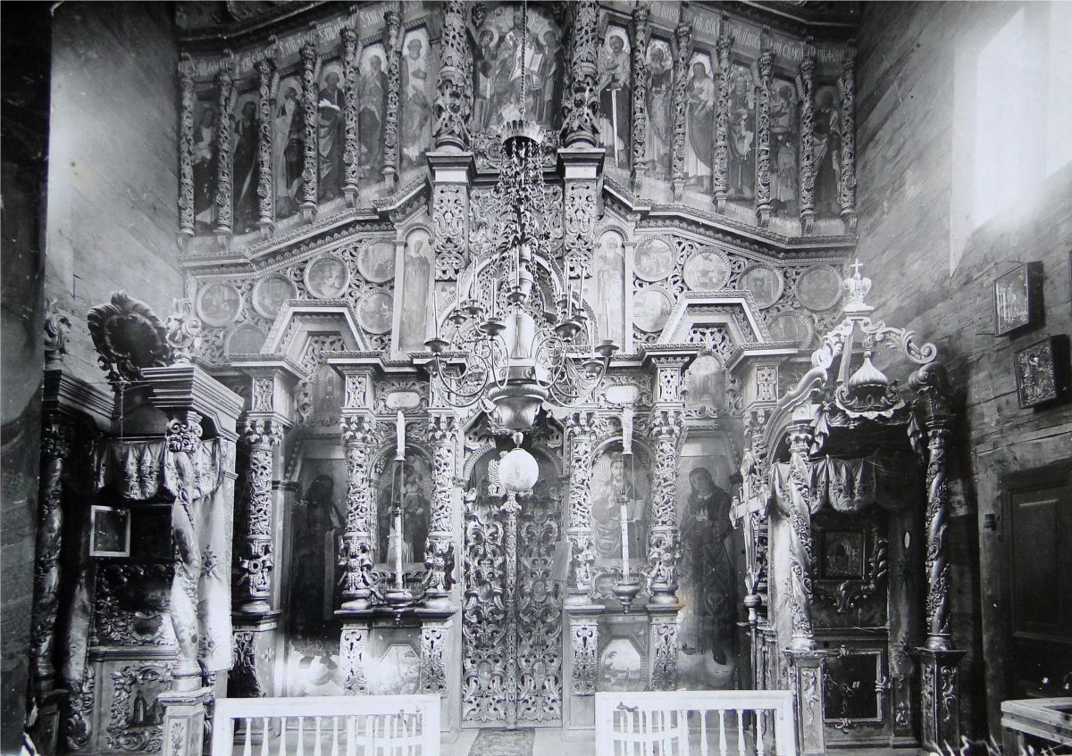 Церковь Михаила Архангела, Бездрик (Сумской район, Украина, Сумская область). архивная фотография, Иконостас.  Фото С.А. Таранушенко, 1927 г. Адрес хранения Институт рукописи Национальной библиотеки Украины имени В.И. Вернадского