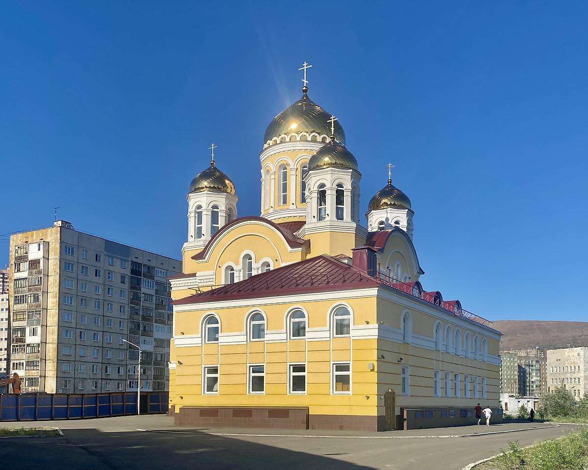 Вид с ЮЗ, фасады. Церковь Варвары великомученицы в Талнахе, Норильск (Норильск, город, Красноярский край)