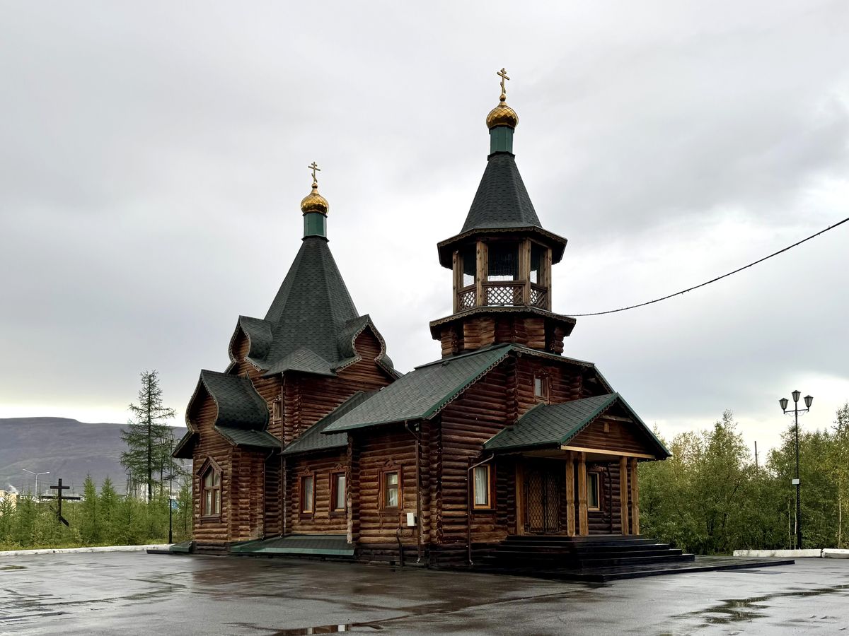 Церковь Троицы Живоначальной в Талнахе, Норильск (Норильск, город, Красноярский край). фасады, Вид с запада