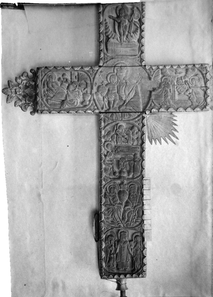 Церковь Троицы Живоначальной, Черкасский Бишкин (Чугуевский район, Украина, Харьковская область). архивная фотография, Крест. Фото С.А. Таранушенко, 1916 г. Адрес хранения: Институт рукописи Национальной библиотеки Украины имени В.И. Вернадского