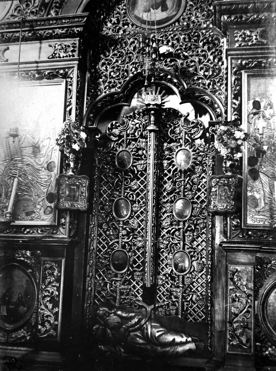 Церковь Спаса Преображения, Межирич (Сумской район, Украина, Сумская область). архивная фотография, Царские врата. Фото С.А. Таранушенко, 1913 г. Источник: С.А. Таранушенко «Иконостасы Слободской Украины». Адрес хранения: Частный музей городской усадьбы, г. Харьков