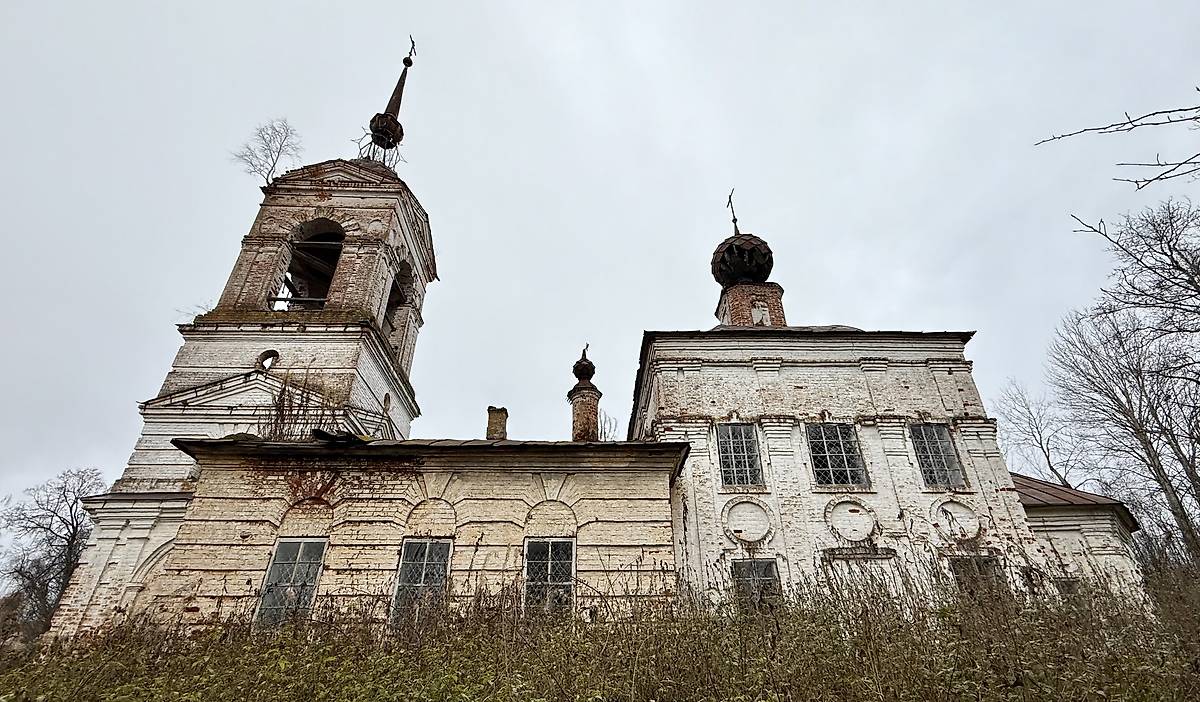 Вид с юга, фасады. Церковь Воскресения Христова, Фёдорово (Костромской район, Костромская область)