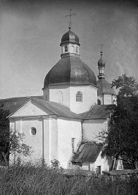 Калюс (акватория Днестровского водохранилища). Церковь Михаила Архангела