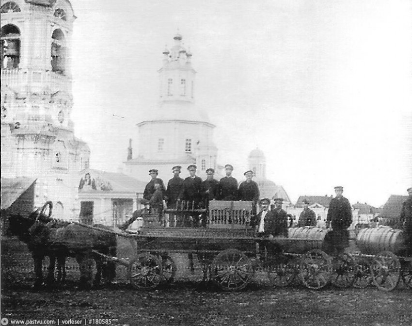 Осташков. Церковь Спаса Преображения. архивная фотография,  Фото с сайта pastvu.ru Фото 1893 г.