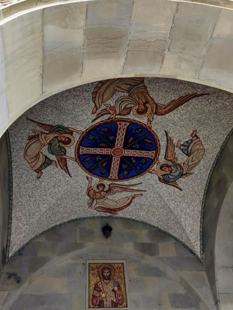 Церковь Вахтанга Горгасали, Батуми (Аджария, Грузия). дополнительная информация, Роспись потолка притвора