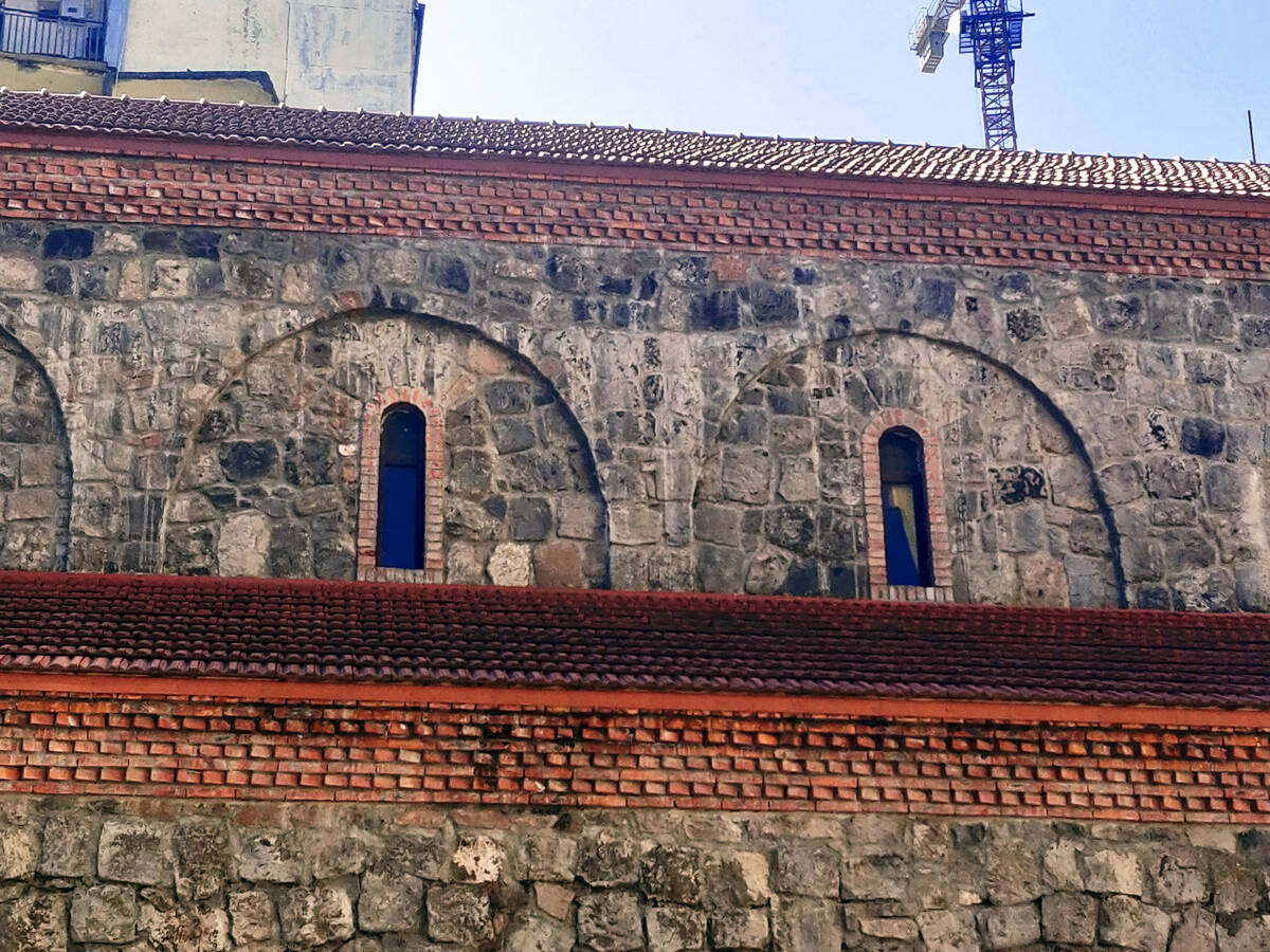 Церковь Четырёх Евангелистов, Батуми (Аджария, Грузия). архитектурные детали, Элементы северной стены