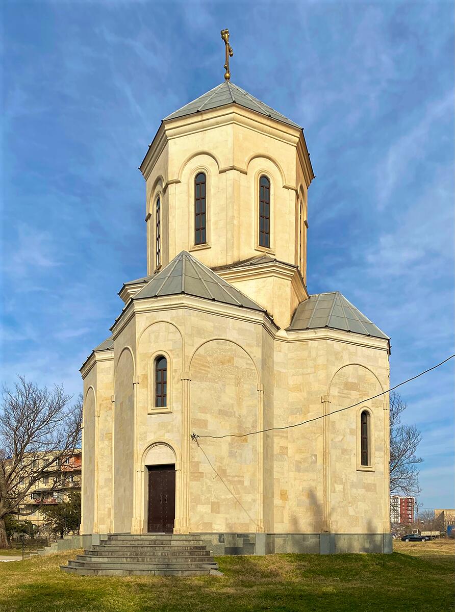 Церковь Воздвижения Креста Господня, Кутаиси (Имеретия, Грузия). фасады, Вид с юго-востока