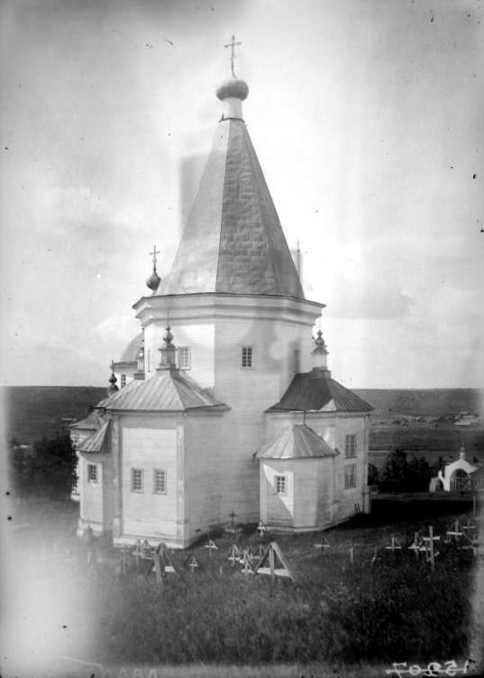 Церковь Рождества Пресвятой Богородицы на Верюжском Введенском погосте, Бестужево (Устьянский район, Архангельская область). архивная фотография,  Общий вид с северо-восточной стороны. Фото 1910-х гг. из коллекции ГНИМА. (ГК №17423092)