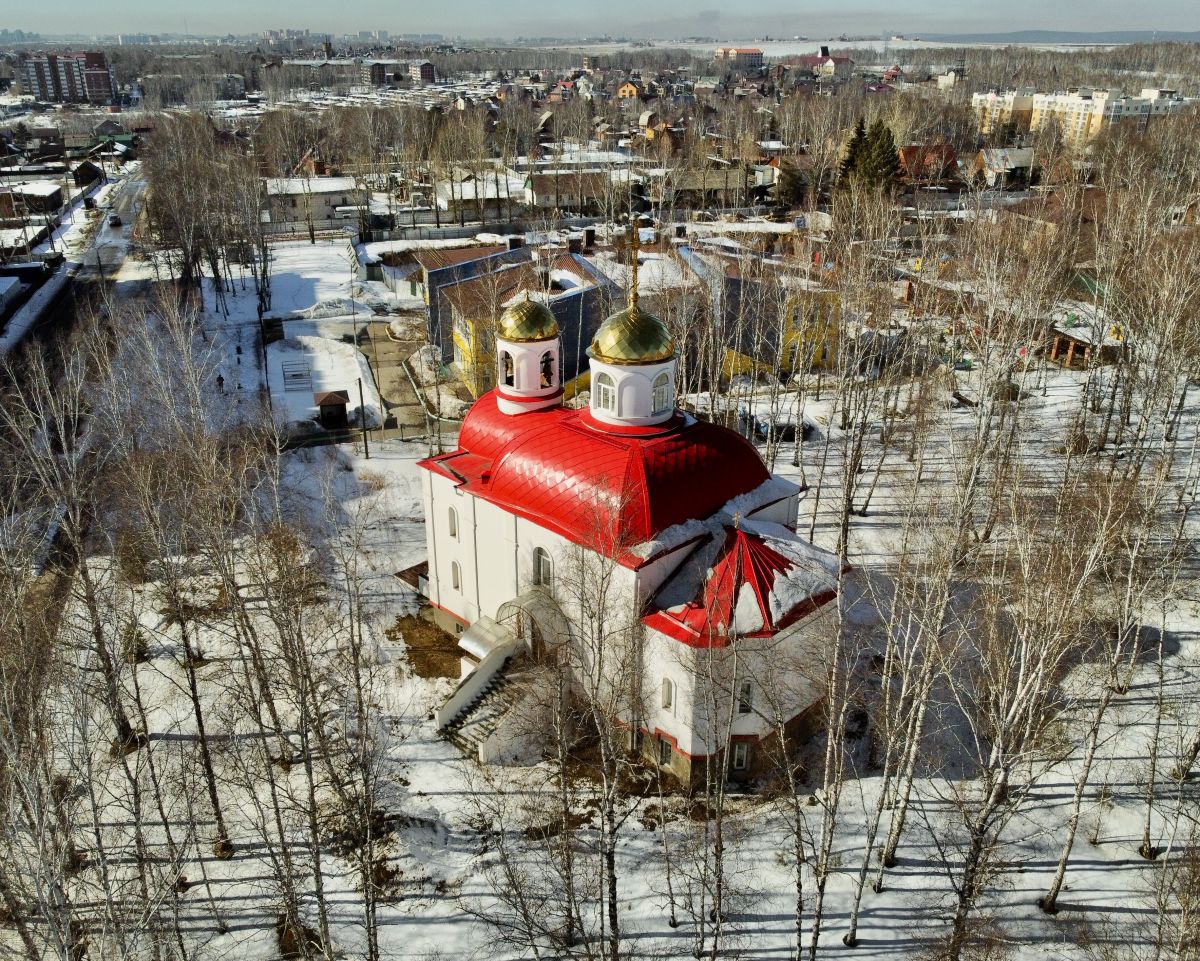 Церковь Георгия Победоносца, Молодёжный (Иркутский район, Иркутская область). общий вид в ландшафте, Вид с ЮВ