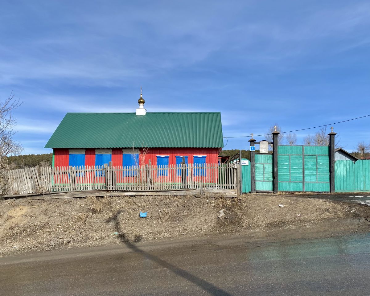 Церковь Ризоположения (Положения честной ризы Пресвятой Богородицы во Влахерне), Иркутск (Иркутск, город, Иркутская область). общий вид в ландшафте, Вид с ул. Медведева