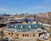 Церковь Двенадцати апостолов (строящаяся), Построен цокольный этаж (на заднем плане Часовня иконы Божией Матери "Всецарица")<br>, Иркутск, Иркутск, город, Иркутская область