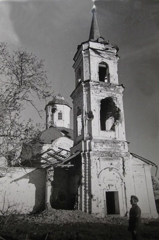 Бережняны,Кардымовский район,церковь Троицы Живоначальной,снимок времён оккупации(из группы"Храмы на фото времён Великой Отечественной войны" ВК), архивная фотография. Церковь Троицы Живоначальной, Бережняны (Кардымовский район, Смоленская область)