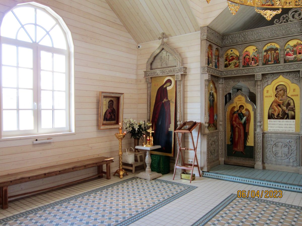 Церковь Сергия Радонежского на Крестовском острове, Петроградский район (Санкт-Петербург, г. Санкт-Петербург). интерьер и убранство, Внутреннее убранство