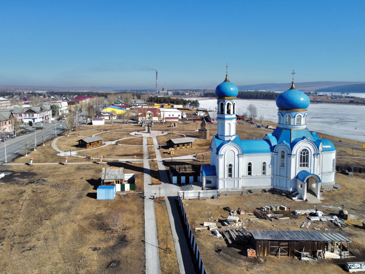 Церковь Благовещения Пресвятой Богородицы (строится), Свирск (Черемховский район, Иркутская область). общий вид в ландшафте, Вид с юга