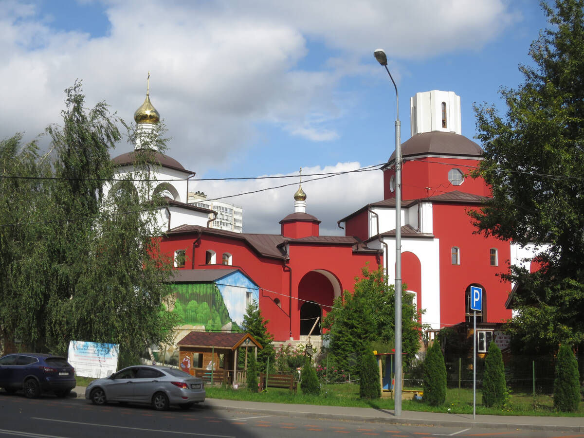 Церковь Симеона Верхотурского в Марьине (строящаяся), Марьино (Юго-Восточный административный округ (ЮВАО), г. Москва). документальные фотографии