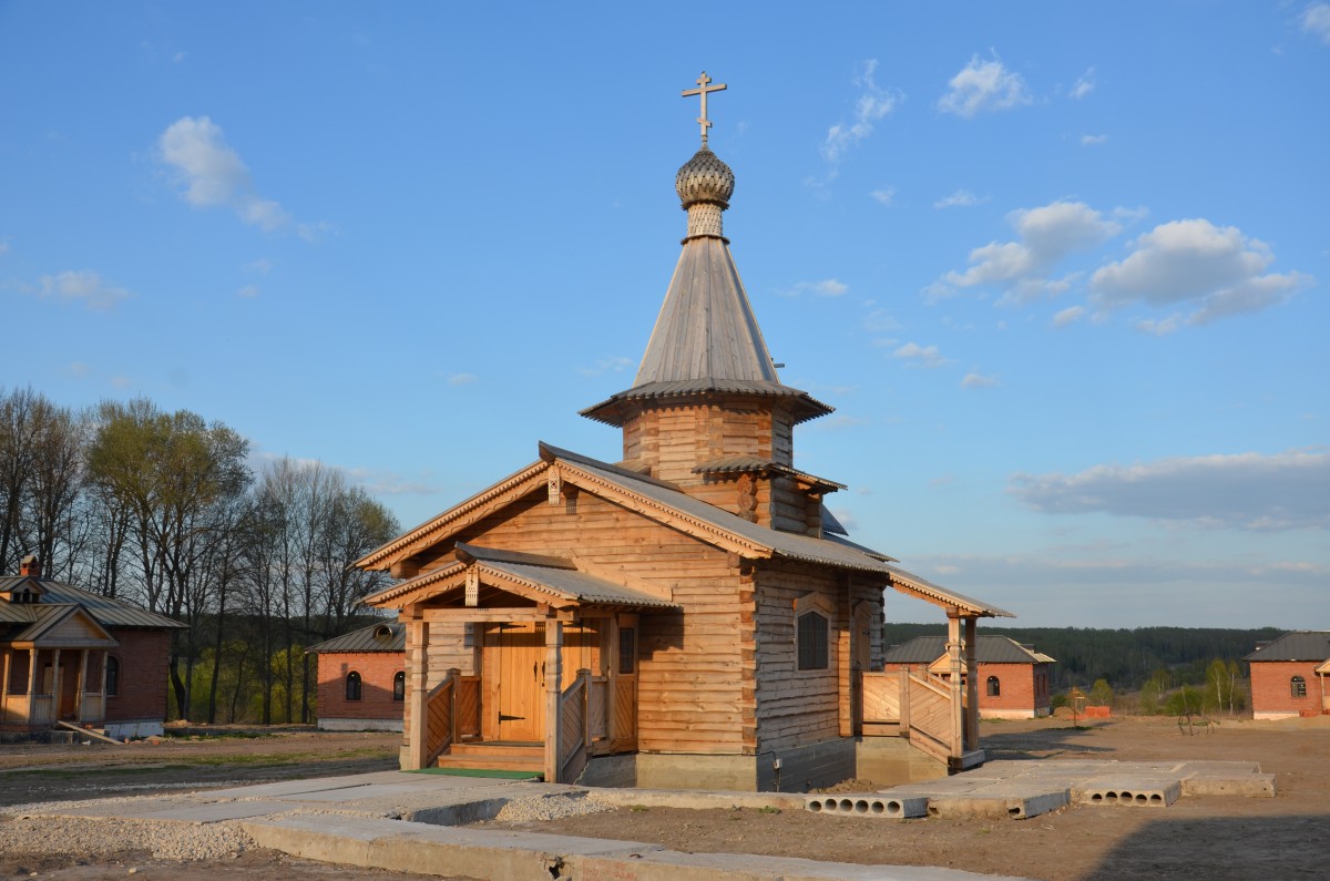 Церковь Преображения Господня, Меренищи, урочище (Козельский район, Калужская область). фасады