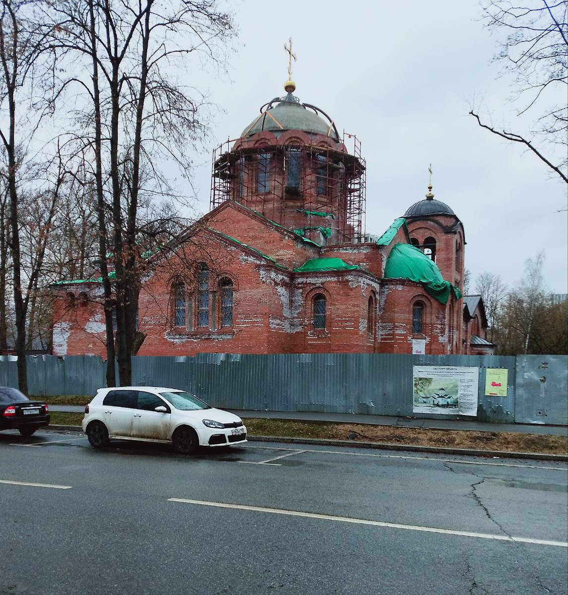 документальные фотографии. Церковь Феодора Ушакова (строящаяся), Левобережный (Северный административный округ (САО), г. Москва)