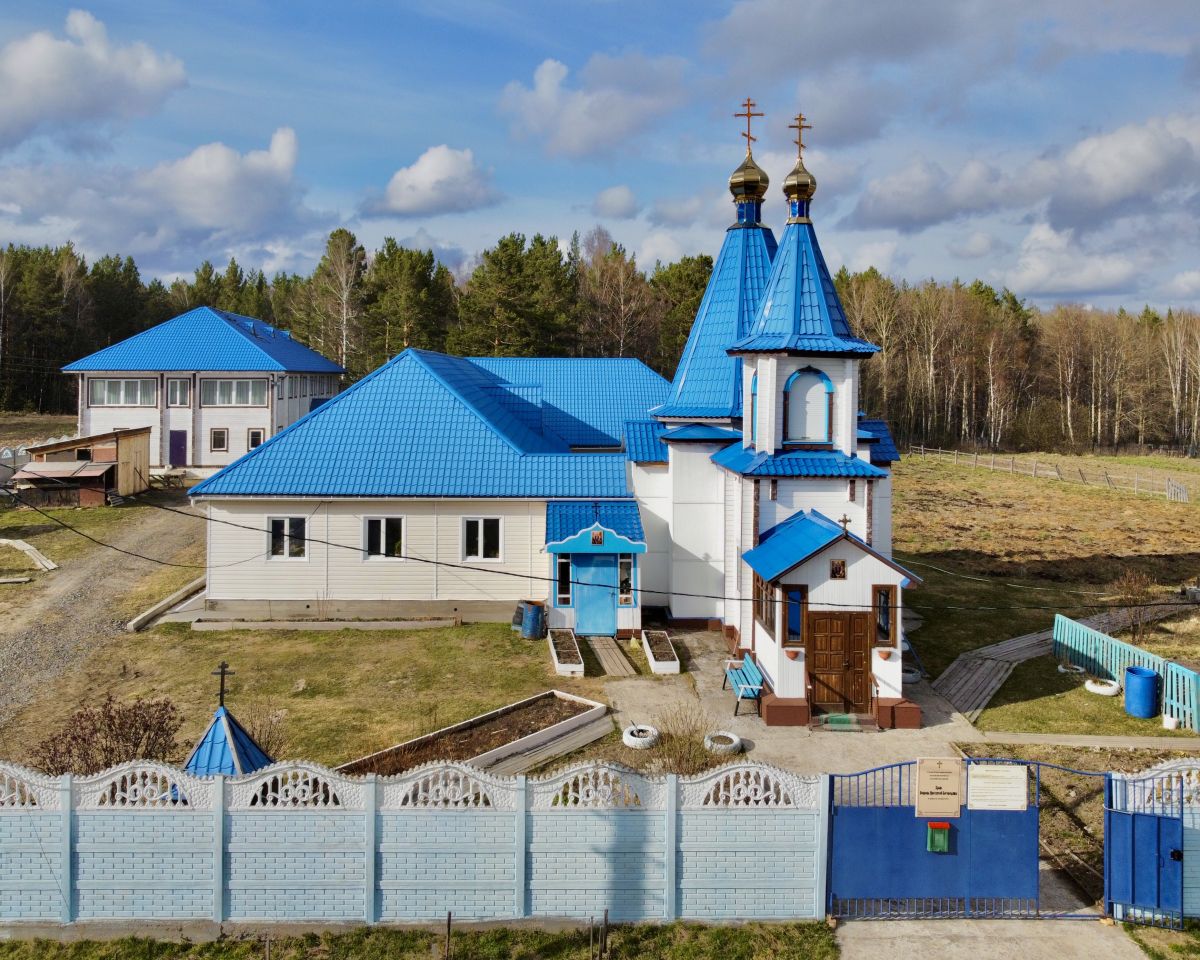 Церковь Покрова Пресвятой Богородицы, Покровка (Емельяновский район, Красноярский край). фасады, Вид с улицы Покровской