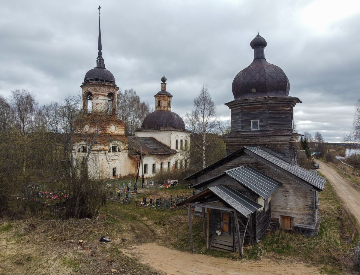 Храмовый комплекс Ростовского прихода, Возгрецовская (Ростовское) (Вельский район, Архангельская область). фасады