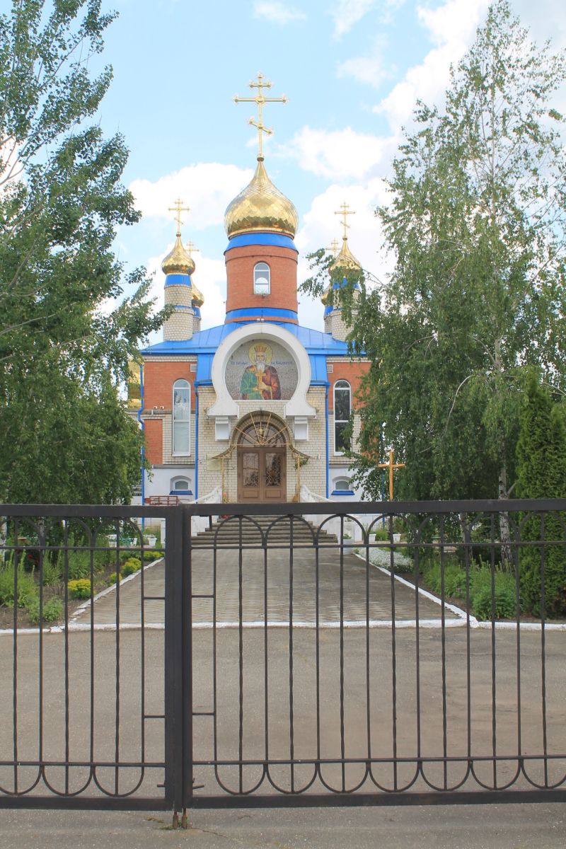 Церковь Владимира равноапостольного, Радуга (Новоалександровский район, Ставропольский край). фасады